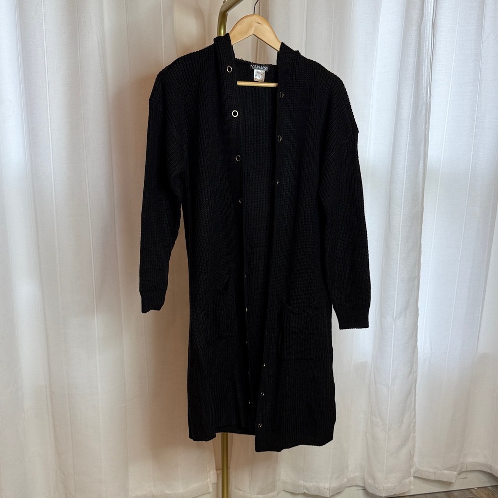 VENUS Black Long Knit Cardigan